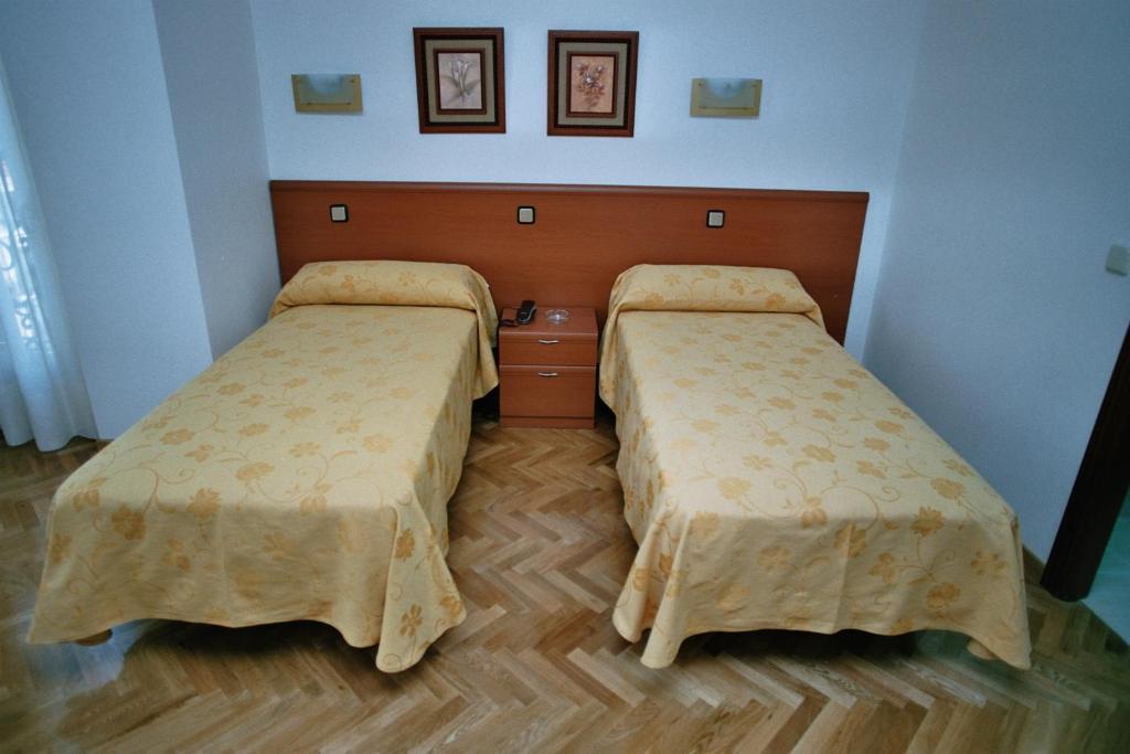 Hostal Jerez Мадрид Номер фото