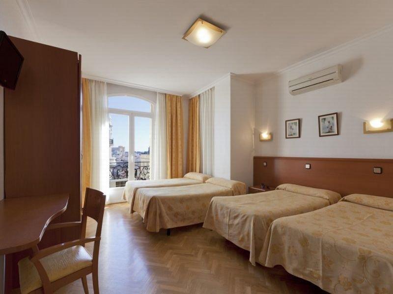 Hostal Jerez Мадрид Экстерьер фото