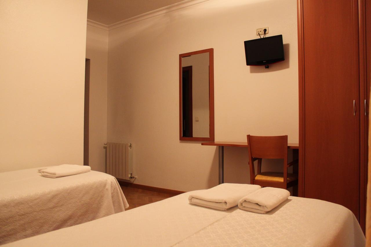 Hostal Jerez Мадрид Экстерьер фото