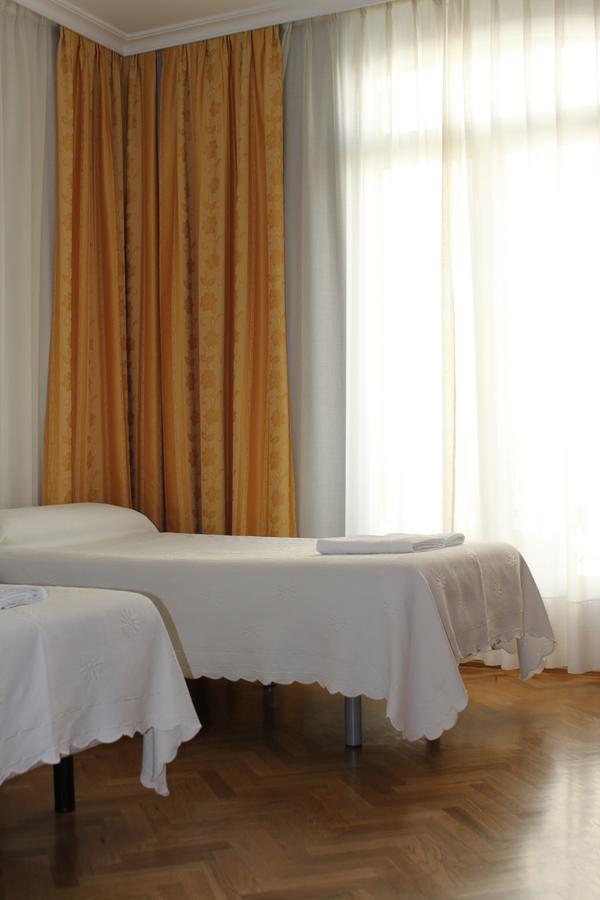 Hostal Jerez Мадрид Экстерьер фото